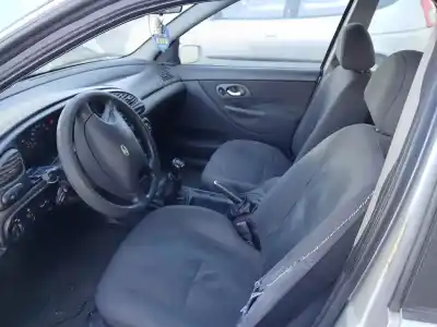 Sloopvoertuig ford mondeo ii (bap) 1.8 i van het jaar 2000 aangedreven rkf