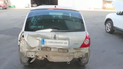 Veículo de Sucata renault clio ii (bb_, cb_) 1.2 (bb0a, bb0f, bb10, bb1k, bb28, bb2d, bb2h, cb0a,... do ano 2001 alimentado d7f g7