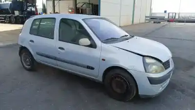 Veículo de Sucata renault clio ii (bb_, cb_) 1.2 (bb0a, bb0f, bb10, bb1k, bb28, bb2d, bb2h, cb0a,... do ano 2001 alimentado d7f g7