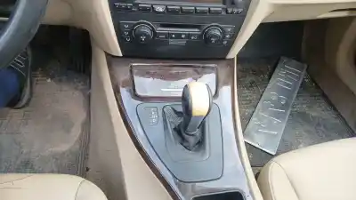 Veículo de Sucata bmw 3 (e90) 320 i do ano 2005 alimentado 204d4