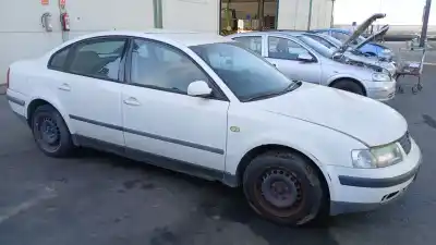 Véhicule à la ferraille volkswagen passat b3/b4 (3a2, 35i) 1.9 tdi de l'année 1999 alimenté afn