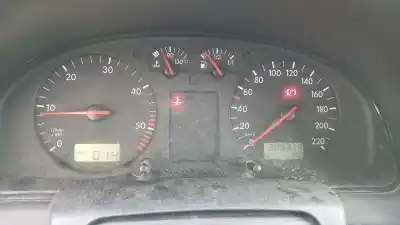 Véhicule à la ferraille volkswagen passat b3/b4 (3a2, 35i) 1.9 tdi de l'année 1999 alimenté afn