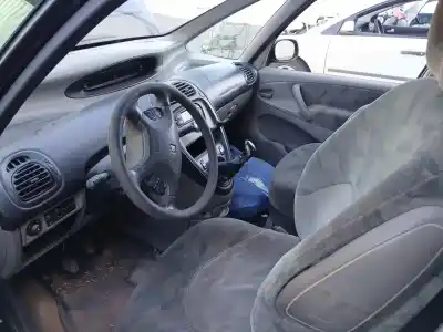 Veículo de Sucata citroen xsara picasso (n68) 2.0 hdi do ano 2002 alimentado rhy