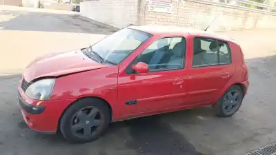Veículo de Sucata renault clio ii (bb_, cb_) 1.5 dci (b/cb07) do ano 2003 alimentado k9k 700,k9k 704