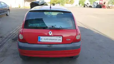 Veículo de Sucata renault clio ii (bb_, cb_) 1.5 dci (b/cb07) do ano 2003 alimentado k9k 700,k9k 704