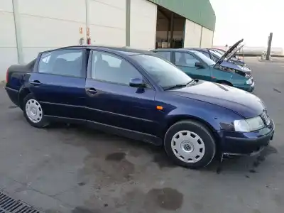Veículo de Sucata volkswagen passat b5 (3b2) 1.6 do ano 1998 alimentado ahl