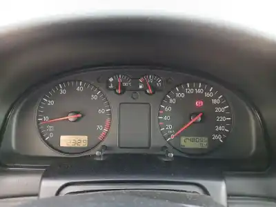 Veículo de Sucata volkswagen passat b5 (3b2) 1.6 do ano 1998 alimentado ahl