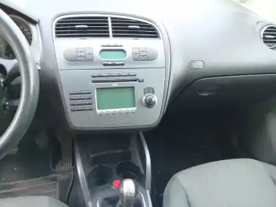 Scrapping Vehicle seat altea (5p1) 2.0 tdi 16v of the year 2006 powered bkd