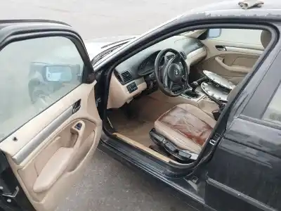 Scrapping Vehicle bmw 3 (e46) 320 i of the year 2004 powered 204d4