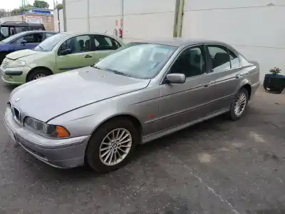 Veicolo di demolizione bmw 5 (e39) 530 d dell'anno 2001 alimentato m57 d30 (306d1)