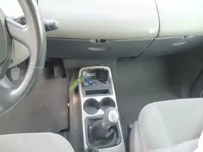 Sloopvoertuig renault espace iv (jk0/1_) 2.2 dci (jk0h) van het jaar 2004 aangedreven g9t j7