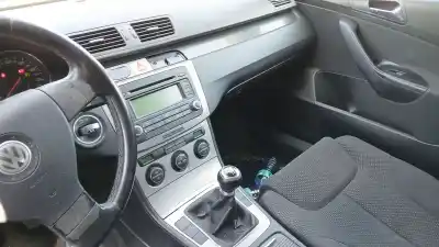 Здавання транспортного засобу volkswagen passat b6 (3c2) 2.0 tdi 16v року 2005 потужний bkp