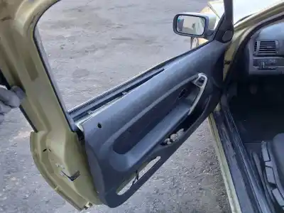 Veículo de Sucata bmw 3 (e46) 320 i do ano 2001 alimentado 204d4