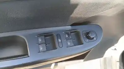 Здавання транспортного засобу volkswagen passat b6 (3c2) 2.0 tdi 16v року 2010 потужний cba