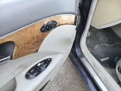 Veicolo di demolizione MERCEDES-BENZ CLASE E (W211)  dell'anno 2006 alimentato 647961