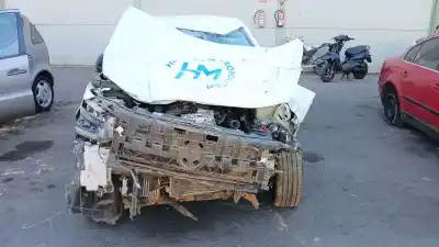 Sloopvoertuig citroen c3 iii van (sx_, sy_) puretech 110 van het jaar 2024 aangedreven hnz (eb2dt)