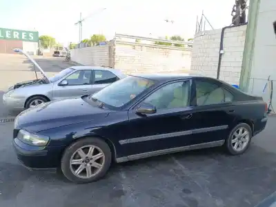 Veículo de Sucata volvo s60 i (384) d5 do ano 2006 alimentado d5244t