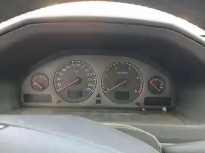 Veículo de Sucata volvo s60 i (384) d5 do ano 2006 alimentado d5244t