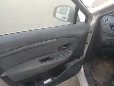 Здавання транспортного засобу renault scénic iii (jz0/1_) 1.6 e85 (jz03, jz1y) року 2010 потужний k4m r8