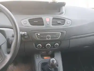 Здавання транспортного засобу renault scénic iii (jz0/1_) 1.6 e85 (jz03, jz1y) року 2010 потужний k4m r8