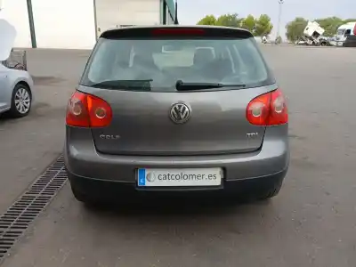 Veículo de Sucata volkswagen golf v (1k1) 1.9 tdi do ano 2006 alimentado bkc,bls,bxe