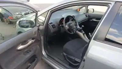 Scrapping Vehicle toyota auris (_e15_) 2.0 d-4d (ade150_) of the year 2008 powered 1ad-ftv