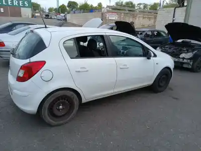 Veicolo di demolizione OPEL CORSA D (S07)  dell'anno 2011 alimentato A13DTE