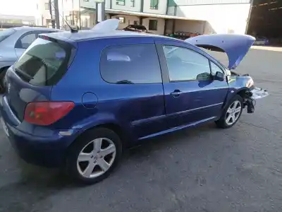 Scrapping Vehicle PEUGEOT 307 (3A/C) 2.0 16V of the year 2001 powered RFN