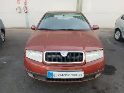 Véhicule à la ferraille skoda fabia i (6y2) 1.4 de l'année 2001 alimenté azf