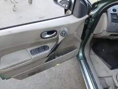 Здавання транспортного засобу renault megane ii sedán (lm0/1_) 1.6 року 2004 потужний k4m t7