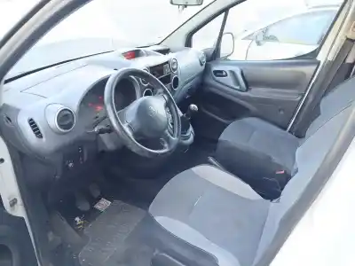 Veicolo di demolizione peugeot partner tepee 1.6 hdi 90 dell'anno 2013 alimentato 9h06