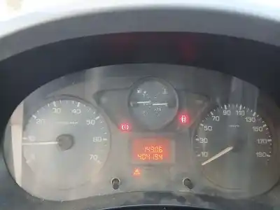 Veicolo di demolizione peugeot partner tepee 1.6 hdi 90 dell'anno 2013 alimentato 9h06