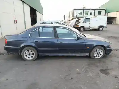 Veículo de Sucata bmw 5 (e39) 525 d do ano 2002 alimentado 256d1