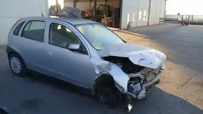 Sloopvoertuig opel corsa c (x01) 1.2 (f08, f68) van het jaar 2003 aangedreven z 12 xe