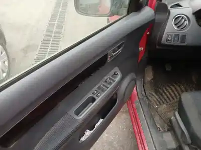 Veicolo di demolizione suzuki swift iii (mz, ez) 1.3 (rs 413) dell'anno 2006 alimentato m13a