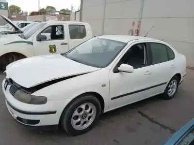 Veículo de Sucata seat toledo ii (1m2) 1.8 20v do ano 2000 alimentado agn