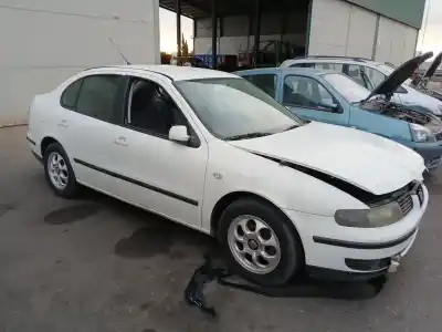 Veículo de Sucata seat toledo ii (1m2) 1.8 20v do ano 2000 alimentado agn