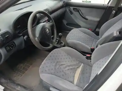 Veículo de Sucata seat toledo ii (1m2) 1.8 20v do ano 2000 alimentado agn