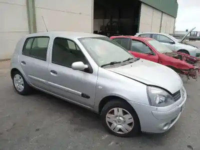 Veículo de Sucata renault clio ii (bb_, cb_) 1.2 16v (bb05, bb0w, bb11, bb27, bb2t, bb2u, bb2v, cb05,... do ano 2005 alimentado d4f g7