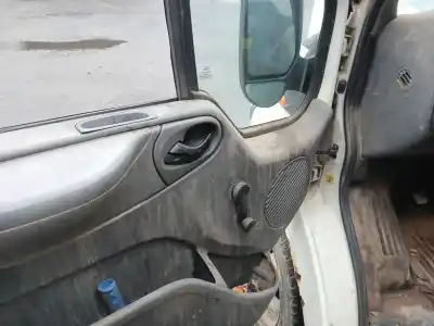 Hurda Aracı ford transit autobús (fd_ _, fb_ _, fs_ _, fz_ _, fc_ _) 2.4 di rwd (f_b_, f_c_, f_a_) yılın 2001 güçlü d4fa