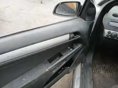 Здавання транспортного засобу opel astra h gtc (a04) 1.9 cdti (l08) року 2006 потужний z19dt