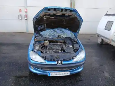 Veículo de Sucata peugeot 206 fastback (2a/c) 1.6 16v do ano 2001 alimentado nfu (tu5jp4)