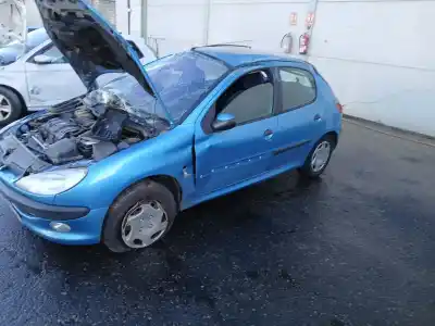 Veículo de Sucata peugeot 206 fastback (2a/c) 1.6 16v do ano 2001 alimentado nfu (tu5jp4)