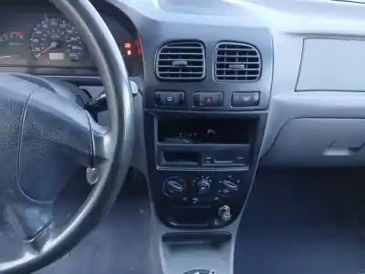 Scrapping Vehicle kia rio i fastback (dc) 1.3 of the year 2002 powered a3e