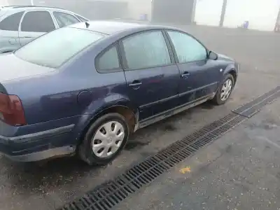 Véhicule à la ferraille VOLKSWAGEN PASSAT B3/B4 (3A2, 35I) 1.9 TDI de l'année 1996 alimenté AFN