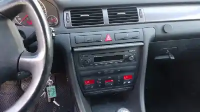 Veículo de Sucata audi a6 c5 (4b2) 1.8 t do ano 2004 alimentado awt