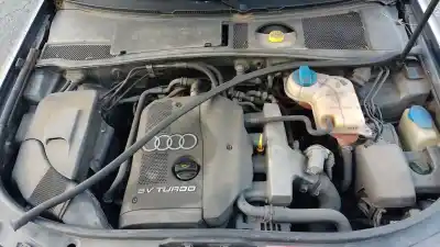 Veículo de Sucata AUDI A6 C5 (4B2)  do ano 2004 alimentado AWT
