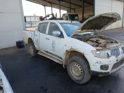 Sloopvoertuig mitsubishi l200 / triton (ka_t, kb_t) 2.5 did (ka4t) van het jaar 2013 aangedreven 4d56