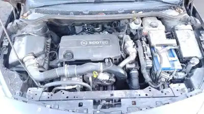 Hurda Aracı OPEL ASTRA J (P10)  Yılın 2011 güçlü A17DTR