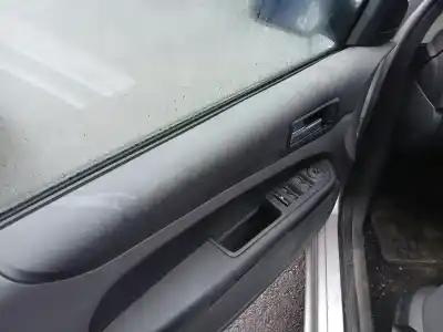 Veículo de Sucata ford focus ii (da_, hcp, dp) 1.6 do ano 2006 alimentado hwda,hwdb,shda,shdb,shdc